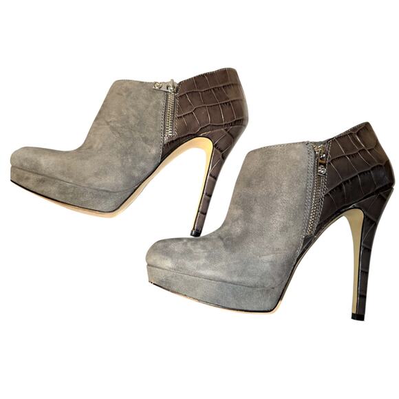 Michael Kors 8.5 Gray Women's Chelsea Ankle Boots 5 Inch Heel 8 1/2 M Shoes - Picture 5 of 9